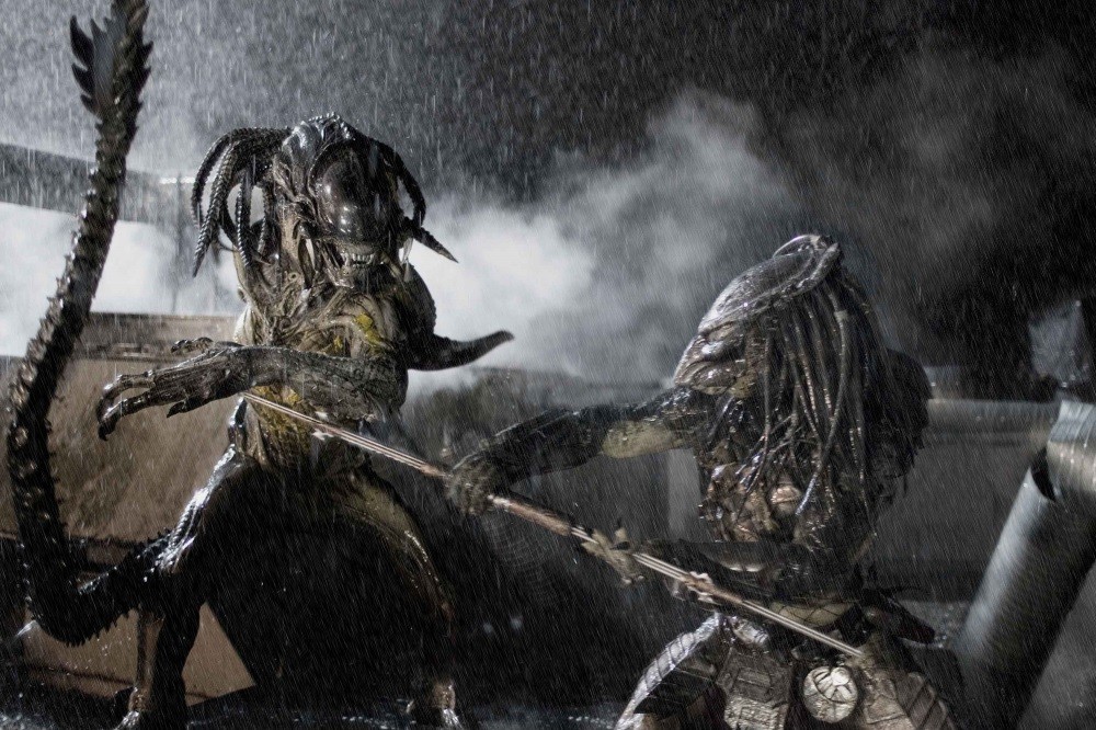 REVIEW: Alien vs Predator: Requiem (2007) – FictionMachine