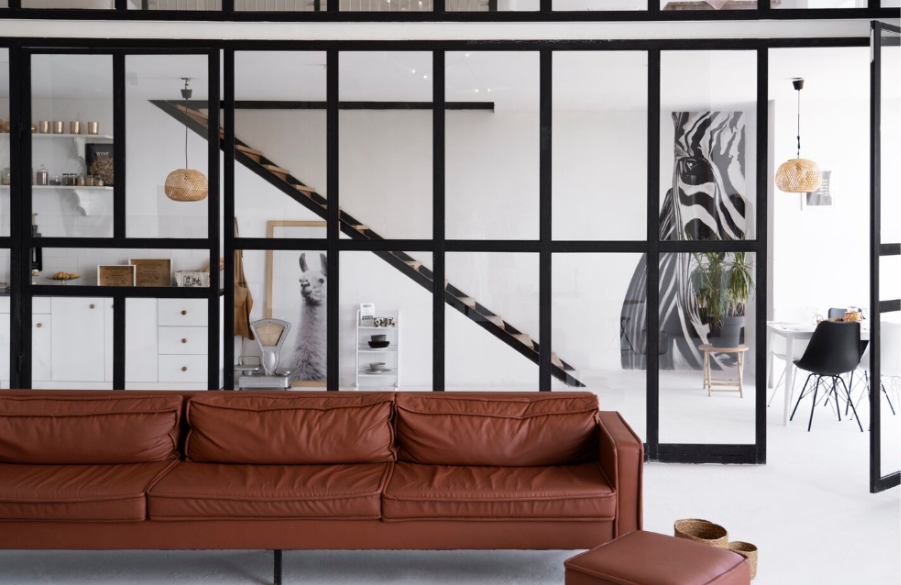 How Do Custom Glass Solutions Improve Modern Interiors?