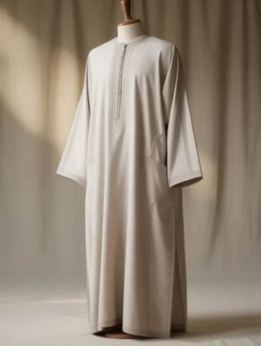 Jubbah for Men – Traditional Islamic Wear, Modern Styles & Modest Fashion Guide