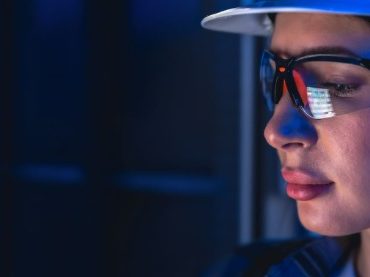 Lightweight and Comfortable Safety Eye Glasses for All-Day Wear