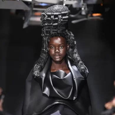 Comme des Garçons: The Revolutionary Force in Avant-Garde Fashion
