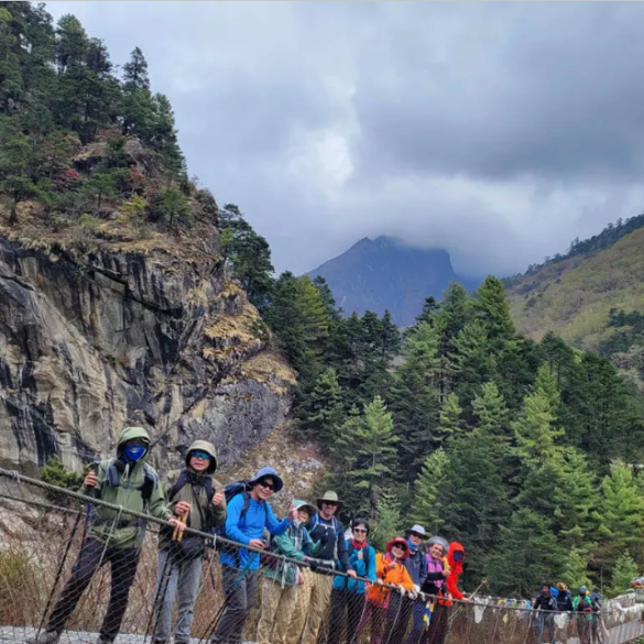 Trekking in Nepal: Everest Base Camp and Annapurna Circuit Guide to Himalayan Adventure