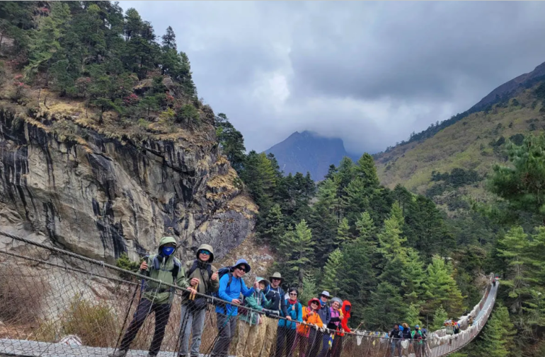 Trekking in Nepal: Everest Base Camp and Annapurna Circuit Guide to Himalayan Adventure