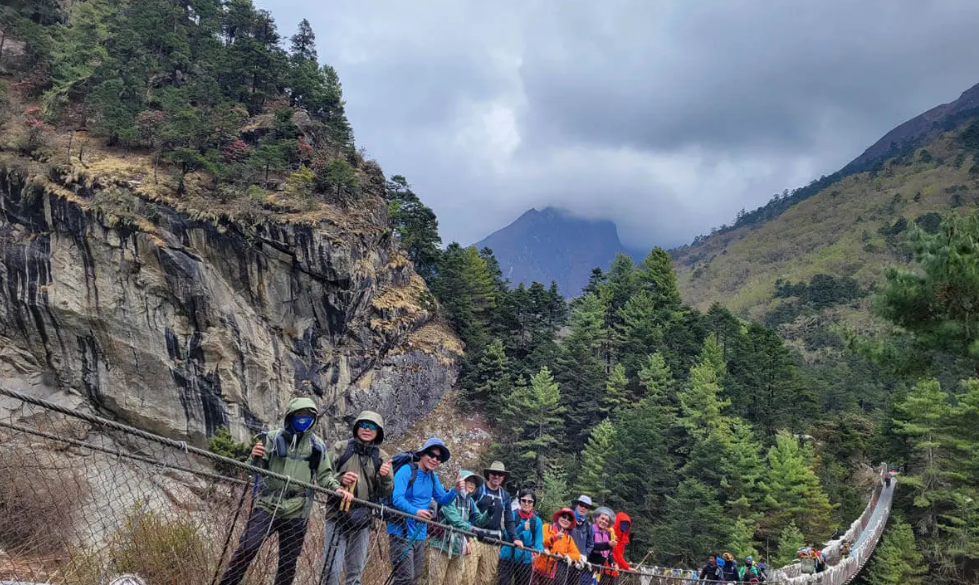 Trekking in Nepal: Everest Base Camp and Annapurna Circuit Guide to Himalayan Adventure