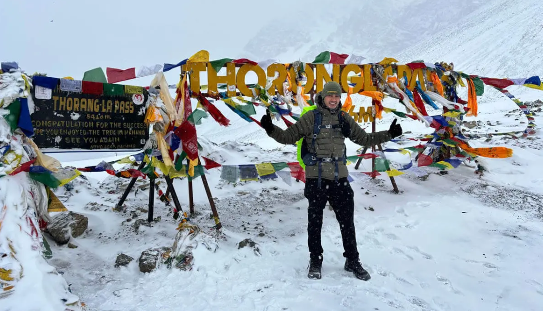 Trekking in Nepal: Everest Base Camp and Annapurna Circuit Guide to Himalayan Adventure