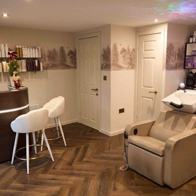 Why Garden Room Salons Are Becoming the Future of Home-Based Beauty Businesses