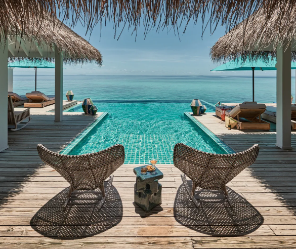 Luxury Traveler