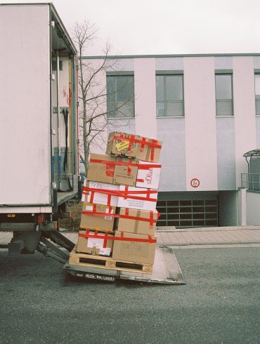 Premium New York to California Movers: Week-by-Week Planning Checklist