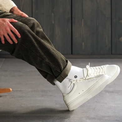 Why Common Projects Sneakers Are a Smart Choice for Everyday Style