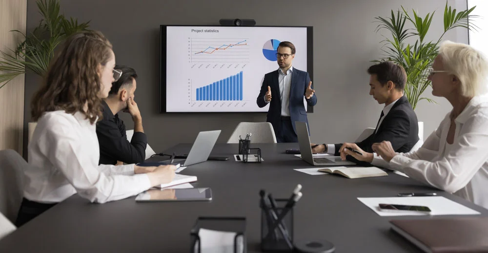 Best Interactive Presentation Tools for Engaging Online Meetings