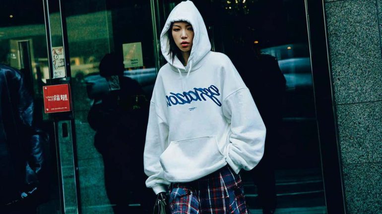 Essentials Hoodie Trends for American Street Style
