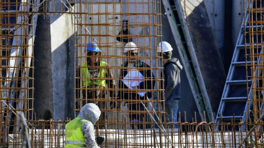 Strategic Budget Planning for Successful Construction Project Delivery